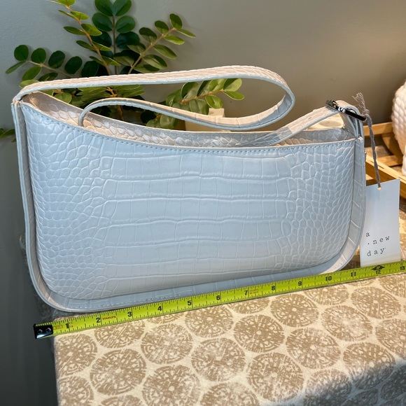 NWT Crocodile textured  Asymmetric Shoulder Hand Bag-Off Cream Ivory  color - Picture 9 of 10